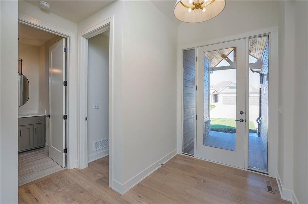 907 Savannah Lane