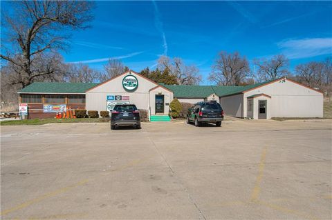 1100 H Highway Liberty MO 64068