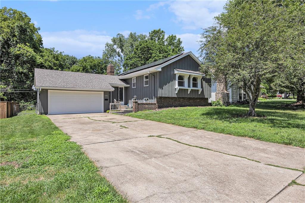 6704 Lakeshore Drive
