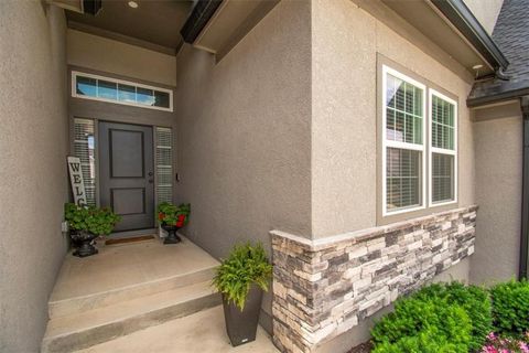 807 NE Algonquin Street, Lee\'s Summit, MO 64064 - MLS#: 2569286