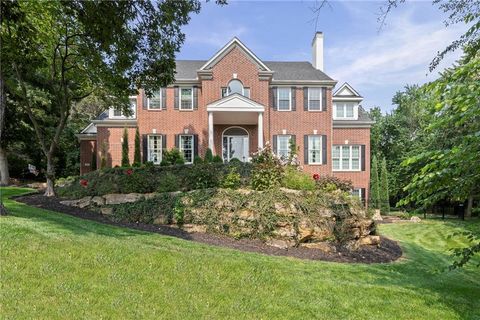 Photo of 16931 S Highland Ridge Drive, Loch Lloyd, MO 64012 (MLS # 2566252)