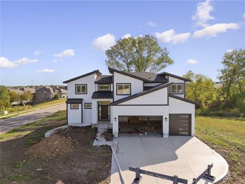 8901 Shady Bend Road Lenexa KS 66227