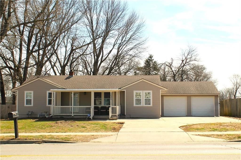 Photo of 14309 E 39th Street, Independence, MO 64055 (MLS # 2607615)