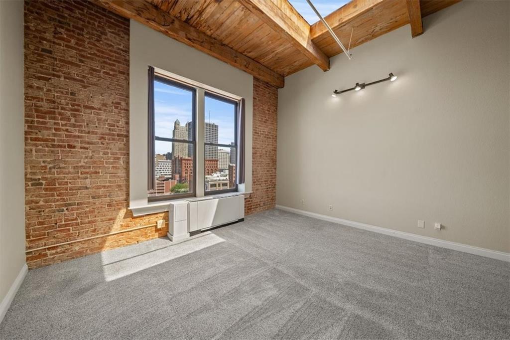 308 W 8th Street 712
