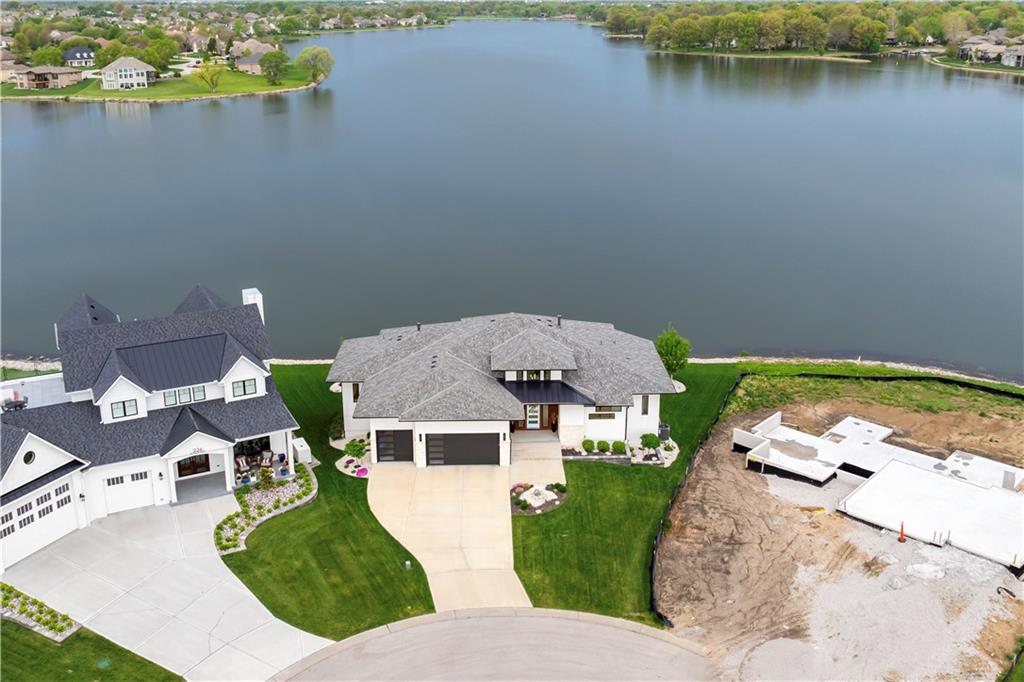 222 SW Tiller Court
