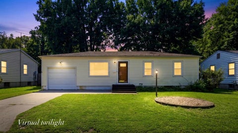 Photo of 16007 E 17th Street S, Independence, MO 64050 (MLS # 2638578)