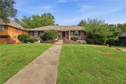 Photo of 8705 Tennessee Avenue, Raytown, MO 64138 (MLS # 2635487)