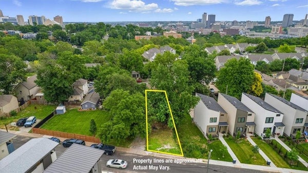 1817 MERCIER ST, KANSAS CITY, MO 64108 - Image ab1ae4cf6b4e5a77ec7730fd633a2543/2242839271