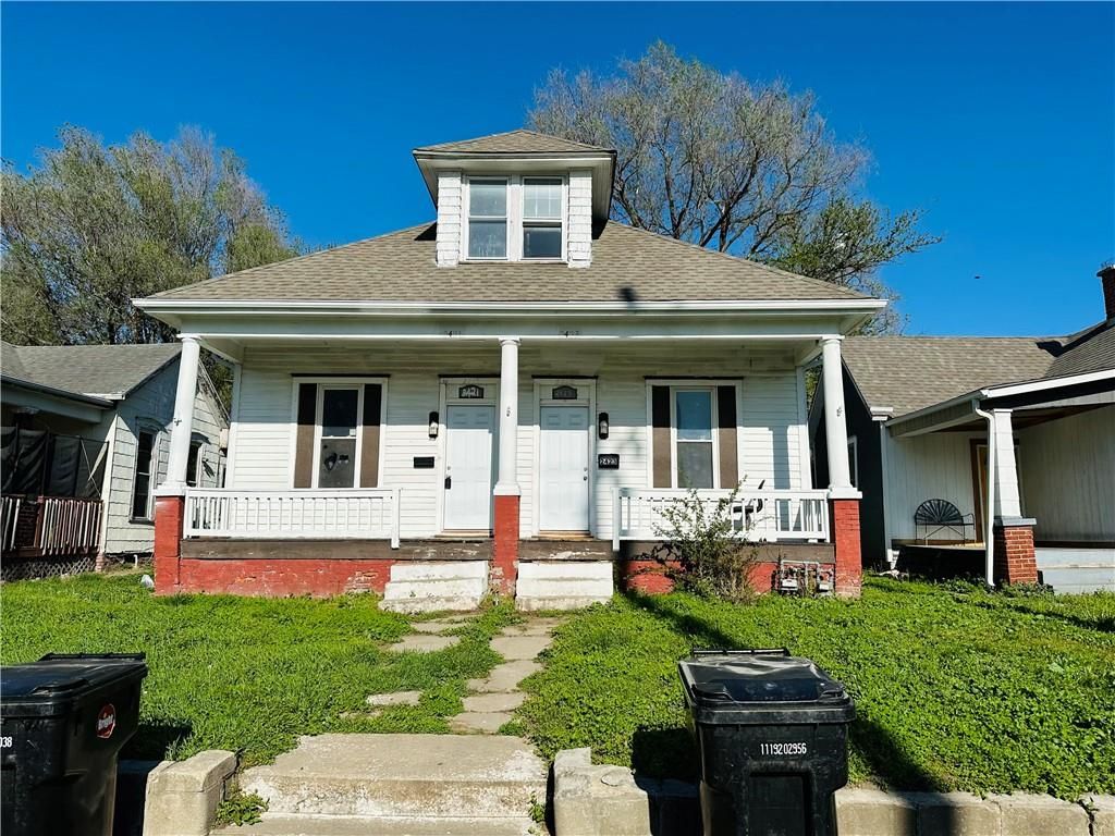 Photo of 2421 S 11th Street, St Joseph, MO 64503 (MLS # 2614889)