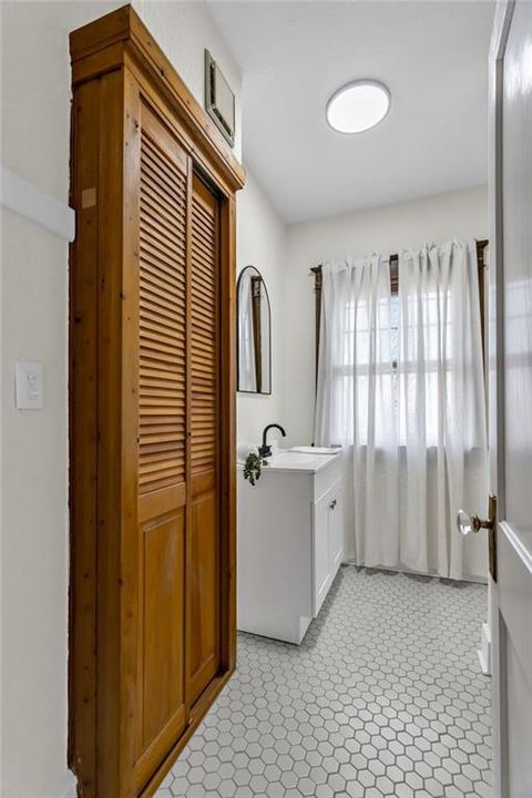 Tiny photo for 316 E Doniphan Street, Liberty, MO 64068 (MLS # 2615938)