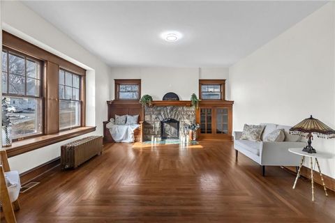 Tiny photo for 316 E Doniphan Street, Liberty, MO 64068 (MLS # 2615938)