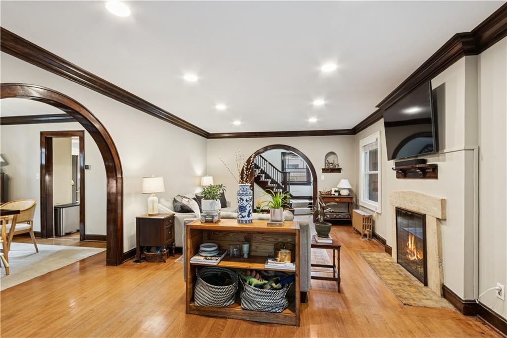 701 W Gregory Boulevard