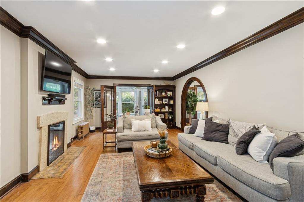 701 W Gregory Boulevard