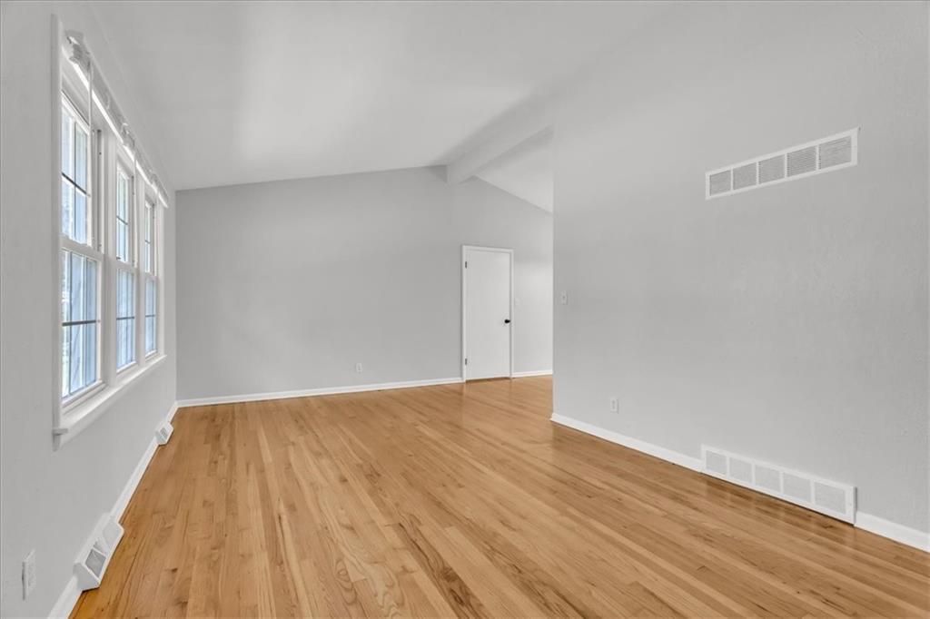 1309 Lake Road