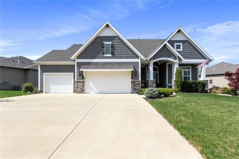 6840 BELMONT Drive Shawnee KS 66226
