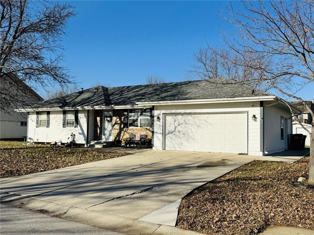 Photo of 506 South Street, Grain Valley, MO 64029 (MLS # 2592260)