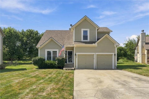 Photo of 15214 S Albervan Street, Olathe, KS 66062 (MLS # 2641470)