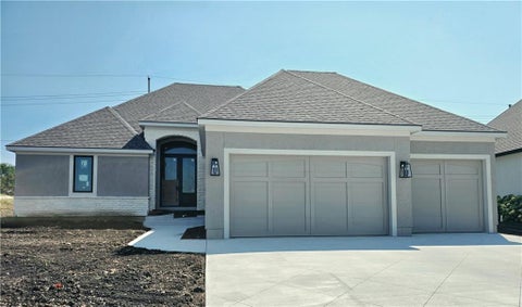 Photo of 10301 W 151 Place, Overland Park, KS 66221 (MLS # 2638095)