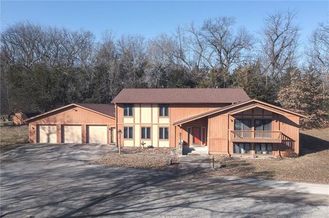 5211 Metropolitan Avenue Kansas City KS 66106