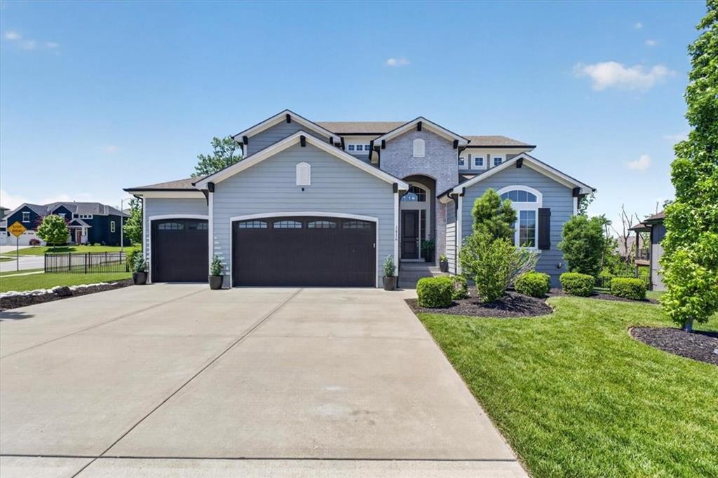 1016 Bridgeshire Drive