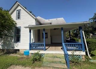 909 W 10th Street
