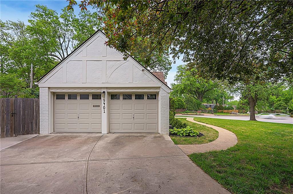 5401 Canterbury Road