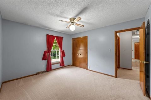 Tiny photo for 725 Laurel Avenue, Liberty, MO 64068 (MLS # 2620286)
