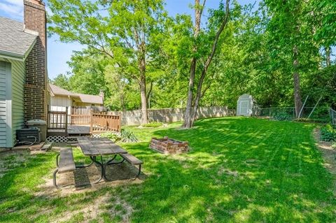Tiny photo for 725 Laurel Avenue, Liberty, MO 64068 (MLS # 2620286)