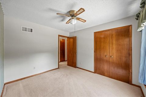 Tiny photo for 725 Laurel Avenue, Liberty, MO 64068 (MLS # 2620286)