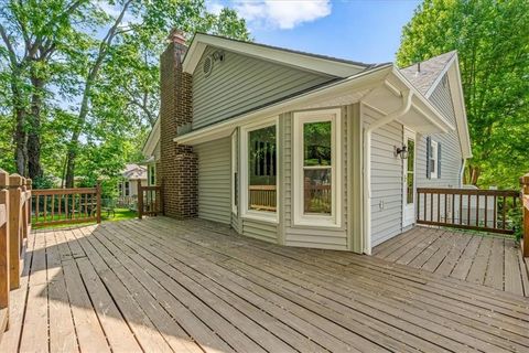 Tiny photo for 725 Laurel Avenue, Liberty, MO 64068 (MLS # 2620286)