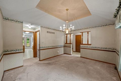 Tiny photo for 725 Laurel Avenue, Liberty, MO 64068 (MLS # 2620286)