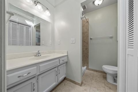 Tiny photo for 725 Laurel Avenue, Liberty, MO 64068 (MLS # 2620286)