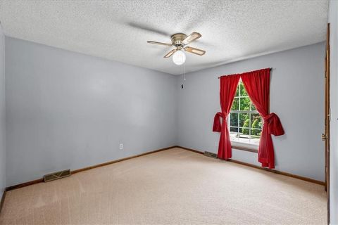 Tiny photo for 725 Laurel Avenue, Liberty, MO 64068 (MLS # 2620286)