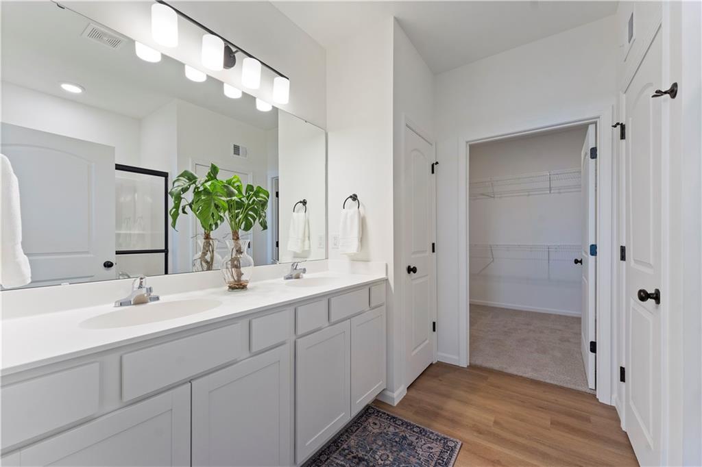27101 E Oak View Drive