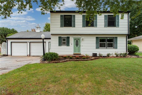 Photo of 113 Claremont Street, Lees Summit, MO 64063 (MLS # 2642601)