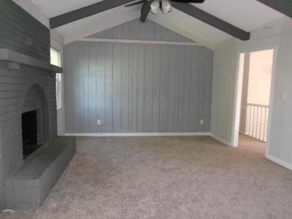 Photo of 1005 SW 23rd Street, Blue Springs, MO 64015 (MLS # 2620001)