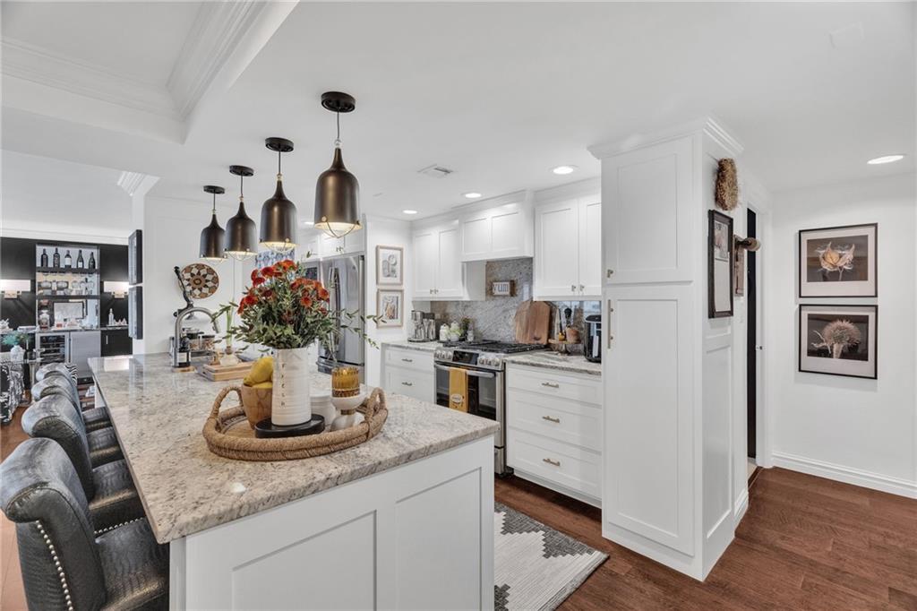 4740 Roanoke Parkway 305