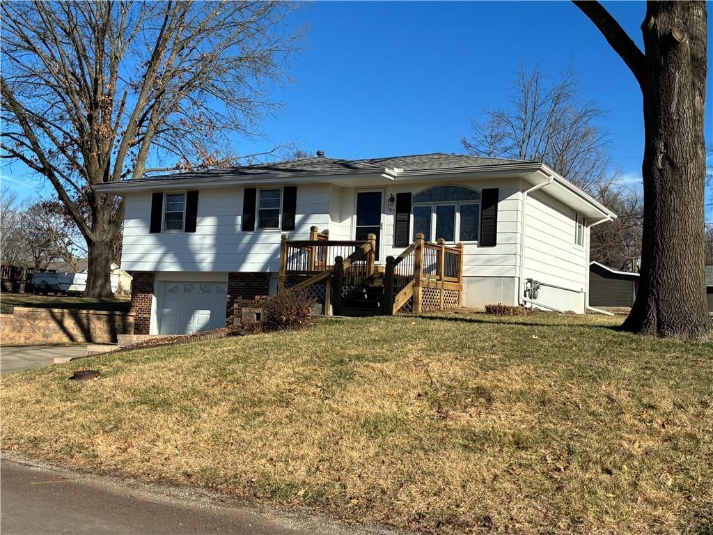 Photo of 305 N 4th Street, Gower, MO 64454 (MLS # 2609028)