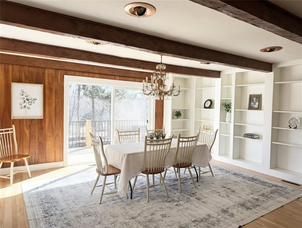 107 E Santa Fe Trail 11