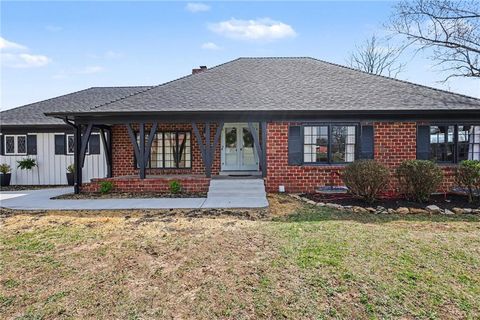 107 E Santa Fe Trail, Kansas City, MO 64145 - MLS#: 2601528
