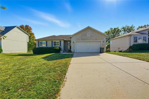 Photo of 20581 W 201 Street, Spring Hill, KS 66083 (MLS # 2583558) Photo of 20581 W 201 Street, Spring Hill, KS 66083 (MLS # 2583558)