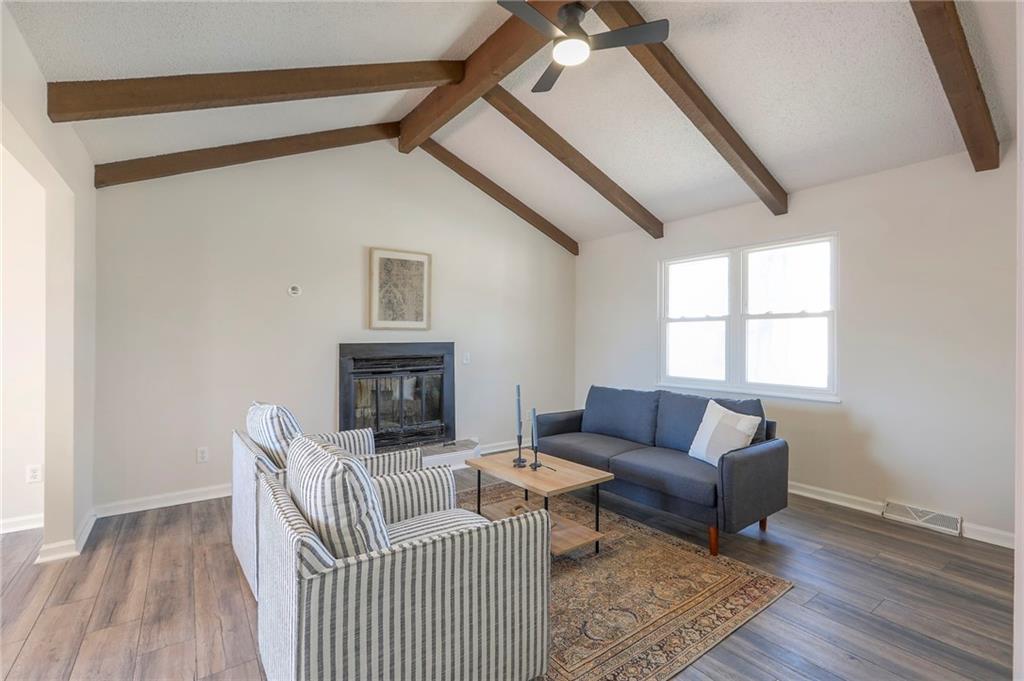 9844 N Cherry Street