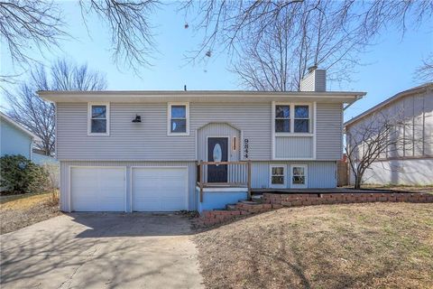 9844 N Cherry Street Kansas City MO 64155