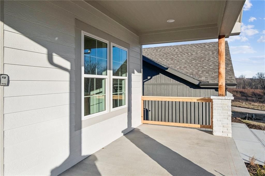 Photo of 2156 Black Walnut Drive, Liberty, MO 64068 (MLS # 2563143)