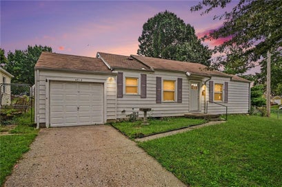 Real Estate in Independence, MO | Mahoney Homes KC 4013 valley Way Independence MO 64052