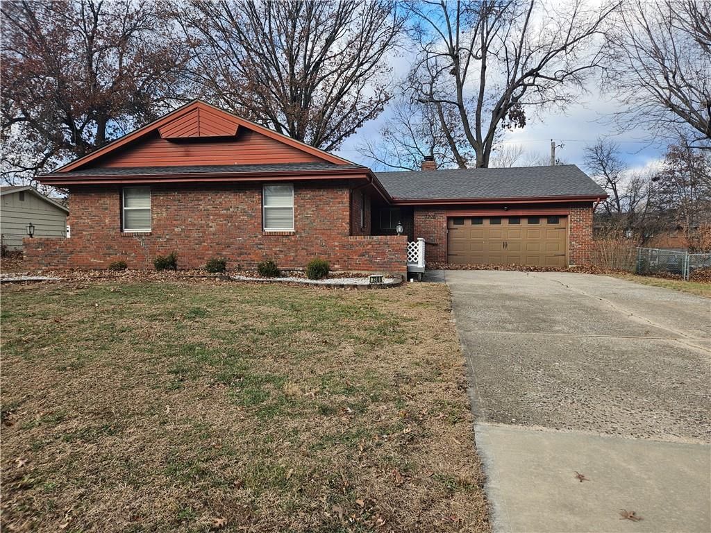 Photo of 7308 Cedar Avenue, Raytown, MO 64133 (MLS # 2591626)