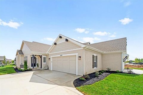 8208 Aurora Street, Lenexa, KS 66220 - #: 2568219
