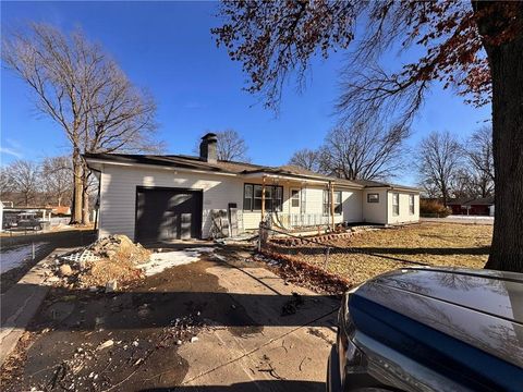 3649 S Park Avenue, Independence, MO 64052 - MLS#: 2562921