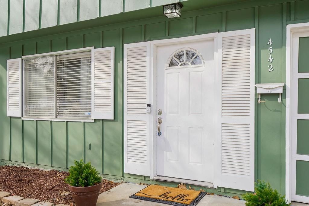 Photo of 4542 W 50th Street, Roeland Park, KS 66205 (MLS # 2599217)