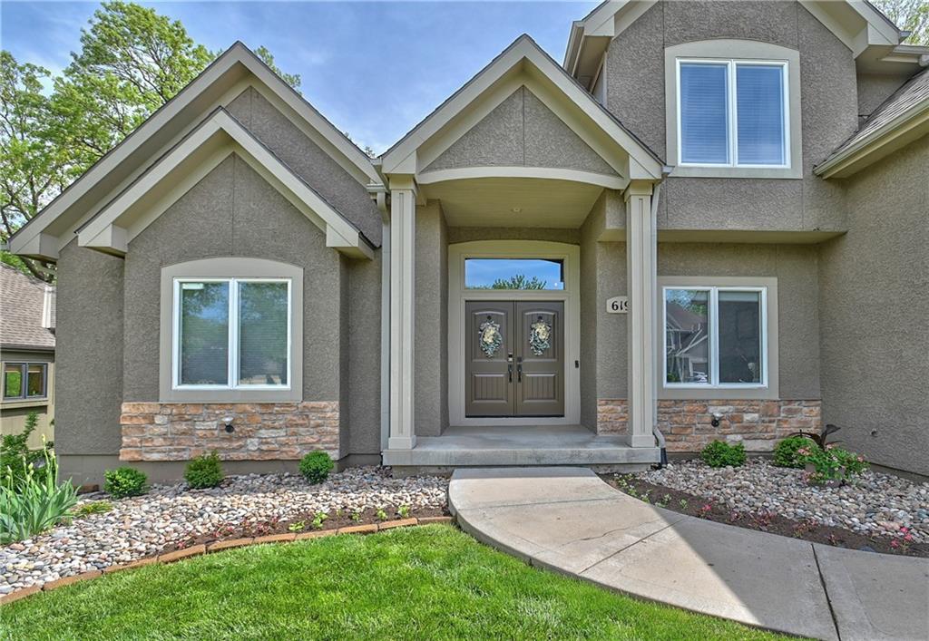 6195 N White Oak Drive